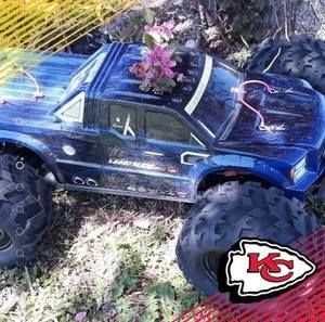 Meet your Posher, Dixie